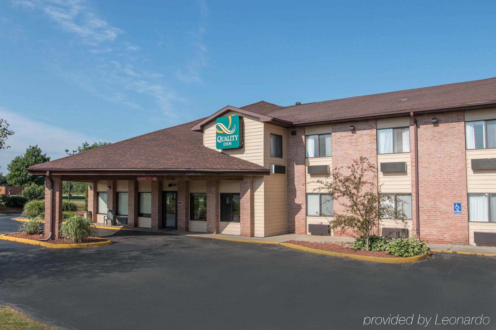 Quality Inn Hudsonville South Exterior photo